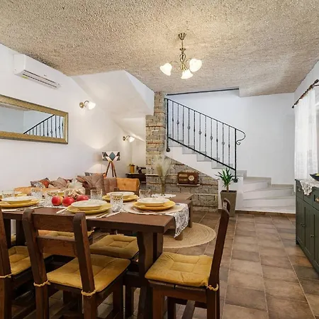 My Dalmatia - Authentic Malou With Private Swimming Pool * Stankovci (Zadar)