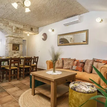 Villa My Dalmatia - Authentic Malou With Private Swimming Pool